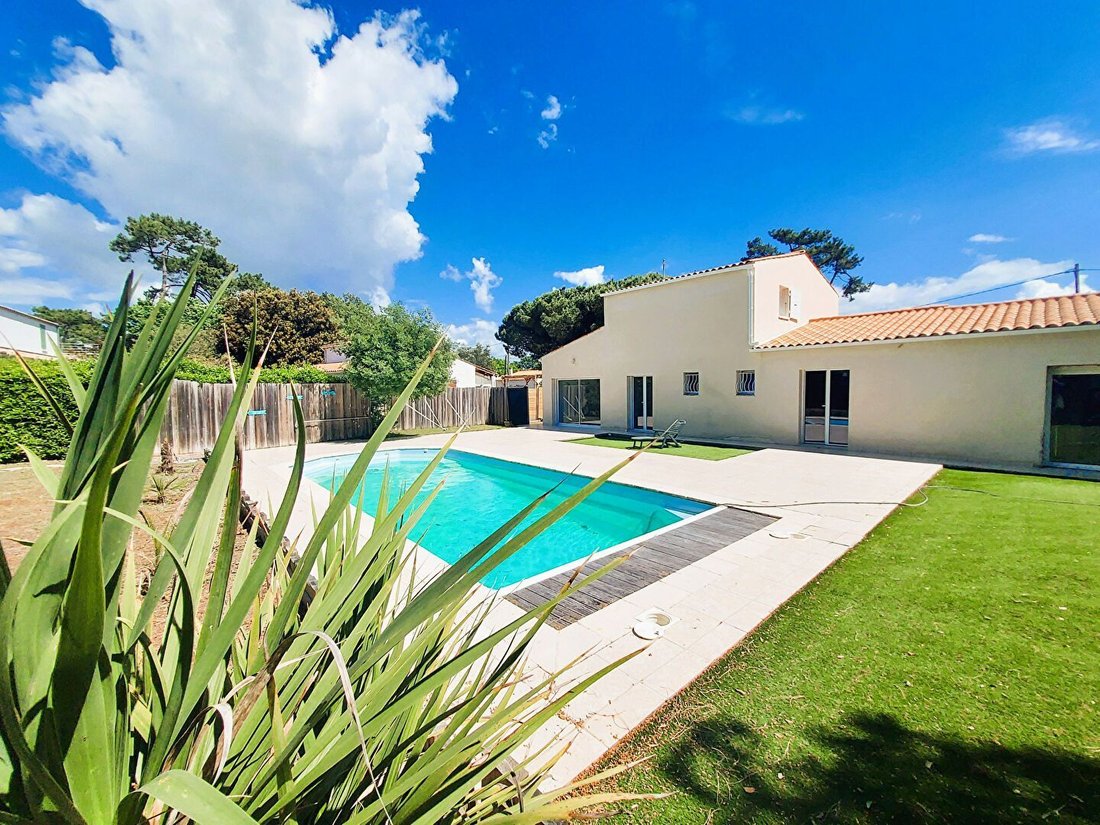 House in Saint-Trojan-les-Bains, Nouvelle-Aquitaine, France 1 - 18261166