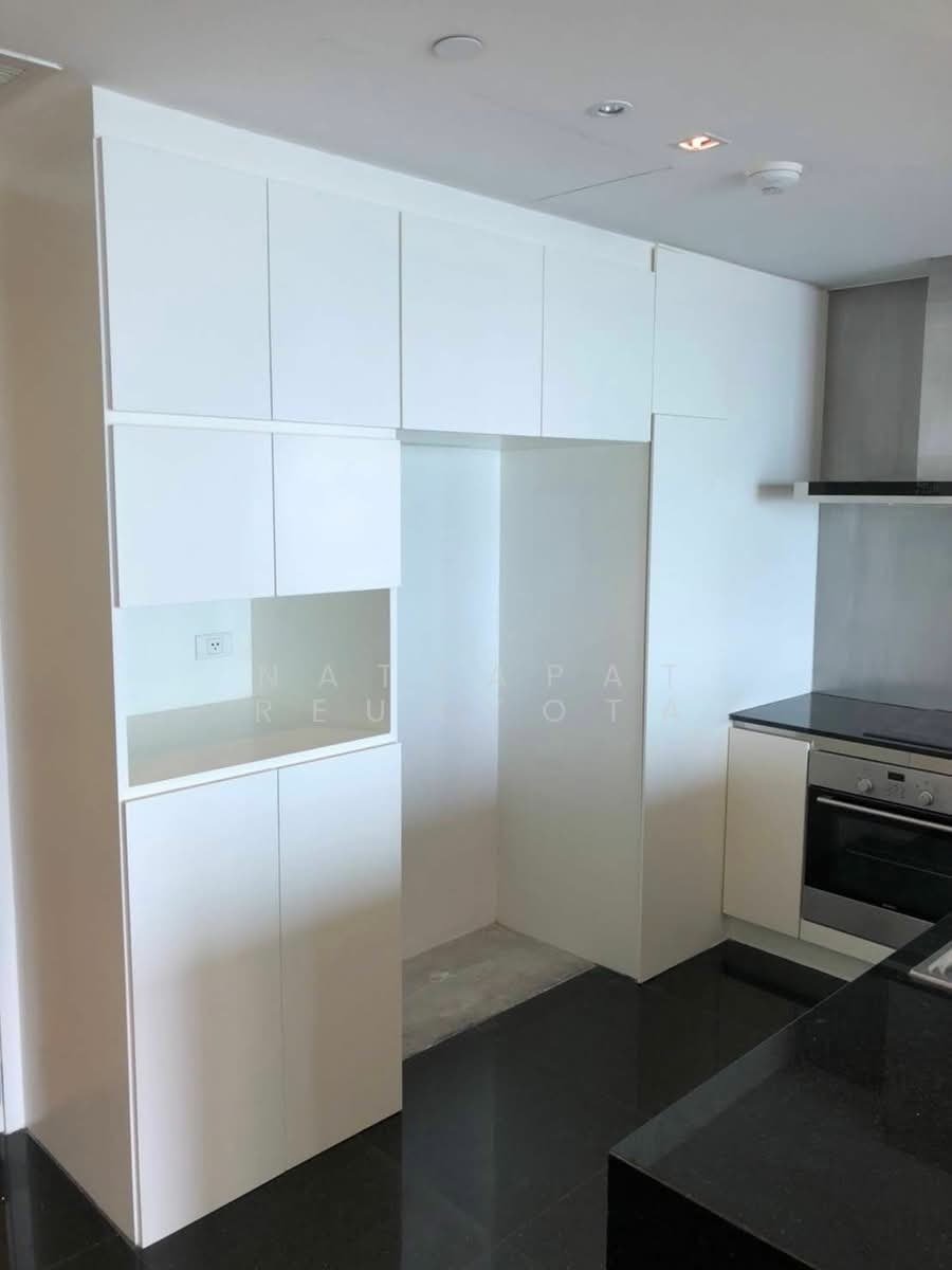 Condo in Bang Phong Phang, Krung Thep Maha Nakhon, Thailand 4 - 18262439