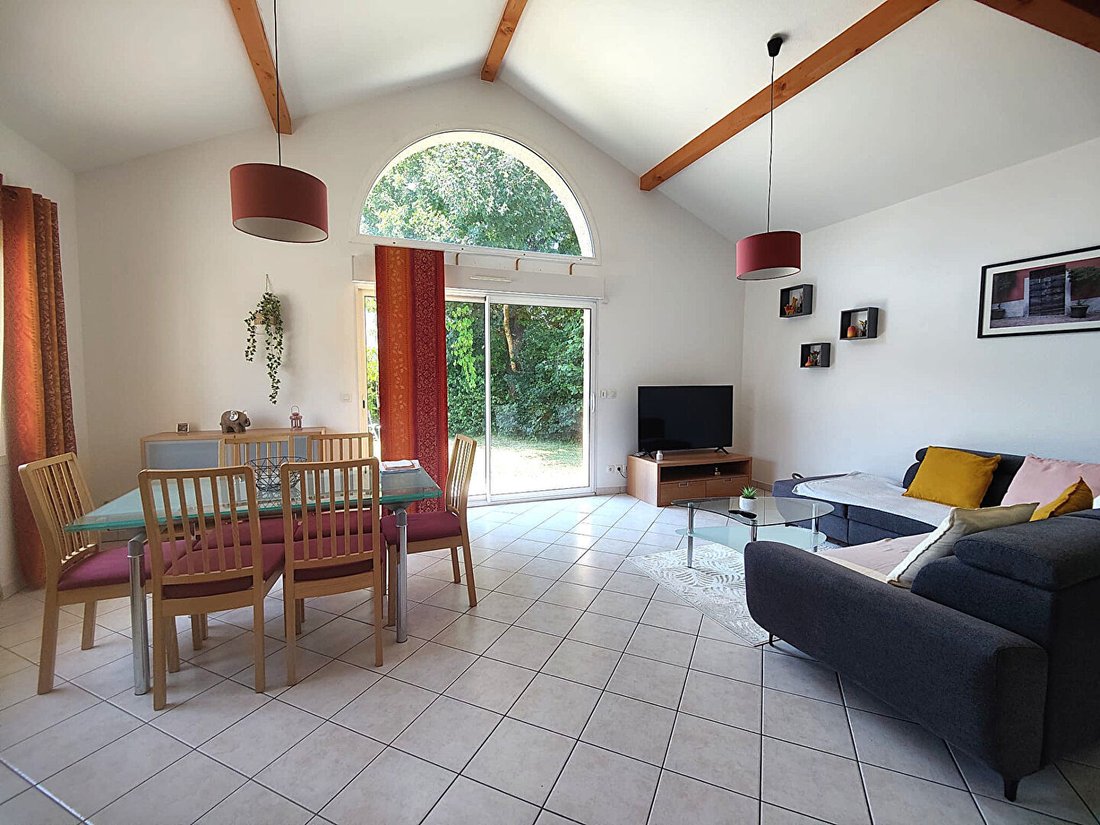 Villa in La Buisse, Auvergne-Rhône-Alpes, France 4 - 18266562