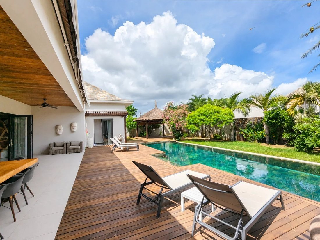 Villa in Grand Baie, Rivière du Rempart District, Mauritius 1 - 17853194