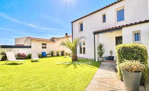 House in Puilboreau, Nouvelle-Aquitaine, France 1
