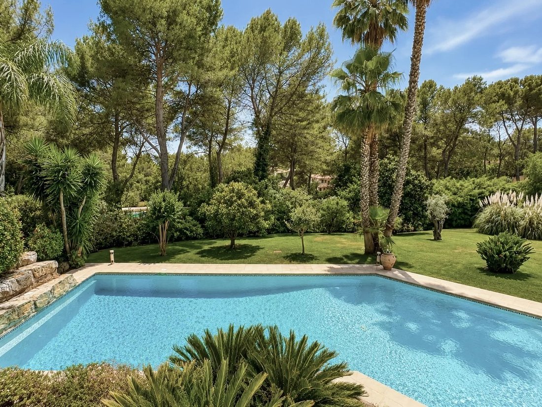 Villa in Mougins, Provence-Alpes-Côte d'Azur, France 2 - 18258676