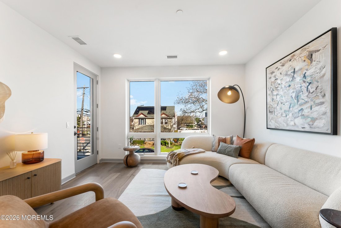 Condo in Long Branch, New Jersey, United States 1 - 18263425