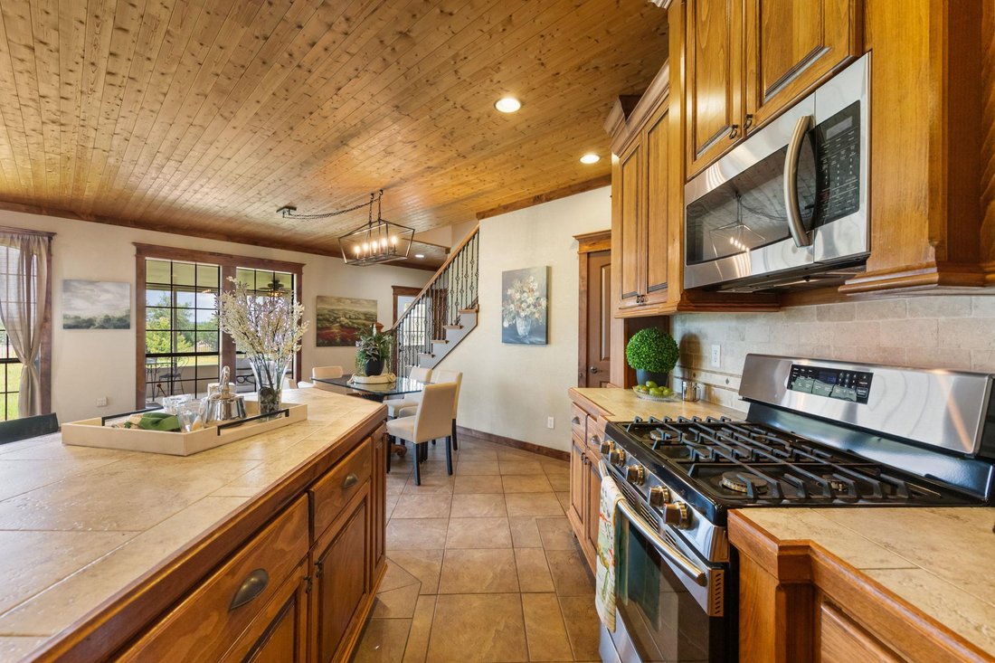 House in Johnson City, Texas, United States 3 - 18261668