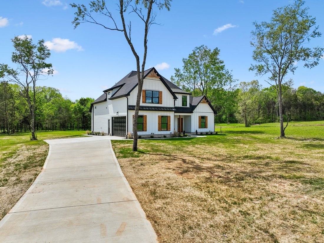 House in Lebanon, Tennessee, United States 1 - 18265425