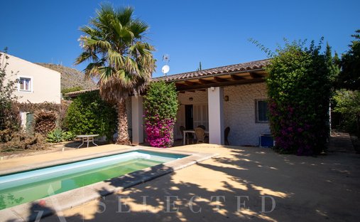 Chalet in Alcúdia, Balearische Inseln, Spanien 1