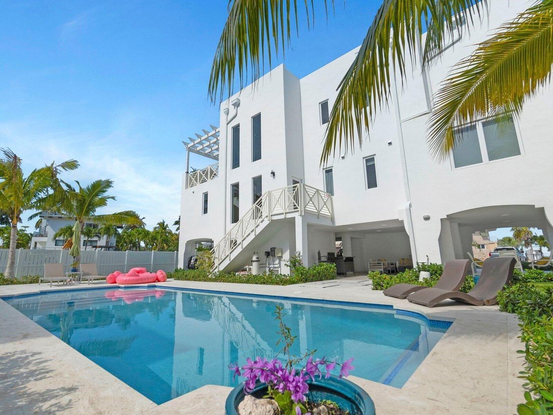 House in Duck Key, Florida, United States 3 - 18263284