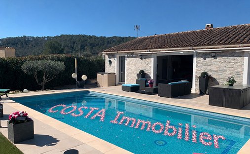 Villa in Taradeau, Provence-Alpes-Côte d'Azur, France 1
