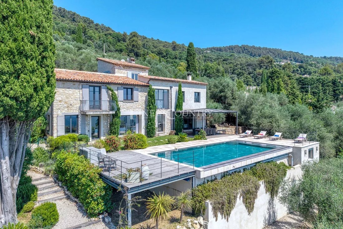 Villa in Le Tignet, Provence-Alpes-Côte d'Azur, France 1 - 18265534