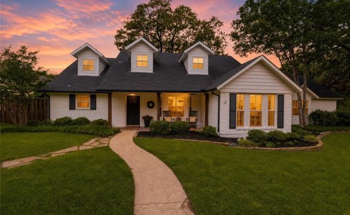 House in Lantana, Texas, United States 1