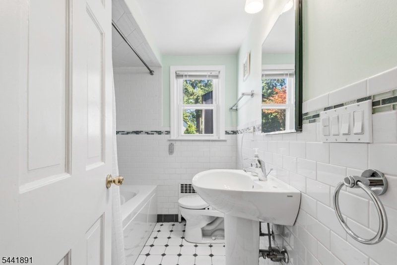 House in Mountainside, New Jersey, United States 5 - 18261499