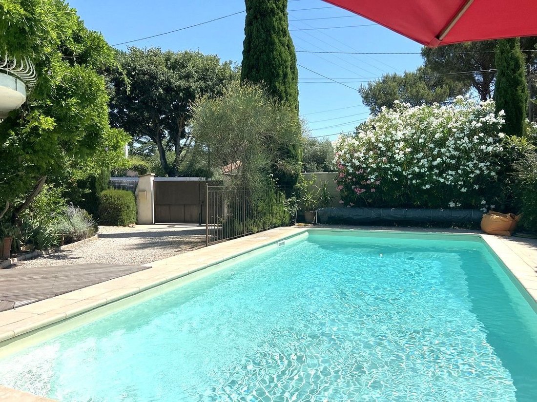 House in Montagne des Chèvres, Villeneuve-lès-Avignon, France 2 - 18261378