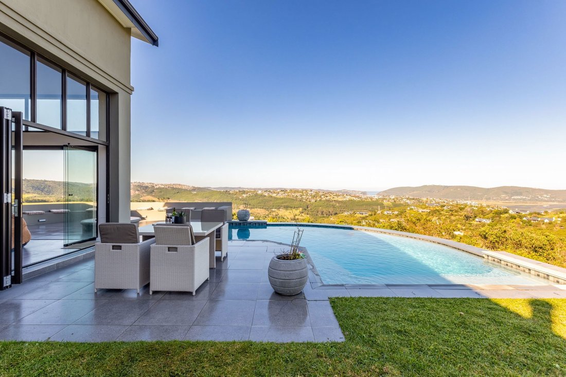 House in Knysna Central, Western Cape, South Africa 5 - 18265489