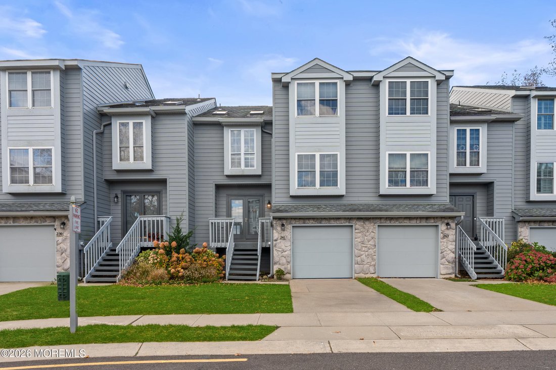 Condo in Neptune Township, New Jersey, United States 1 - 18263402