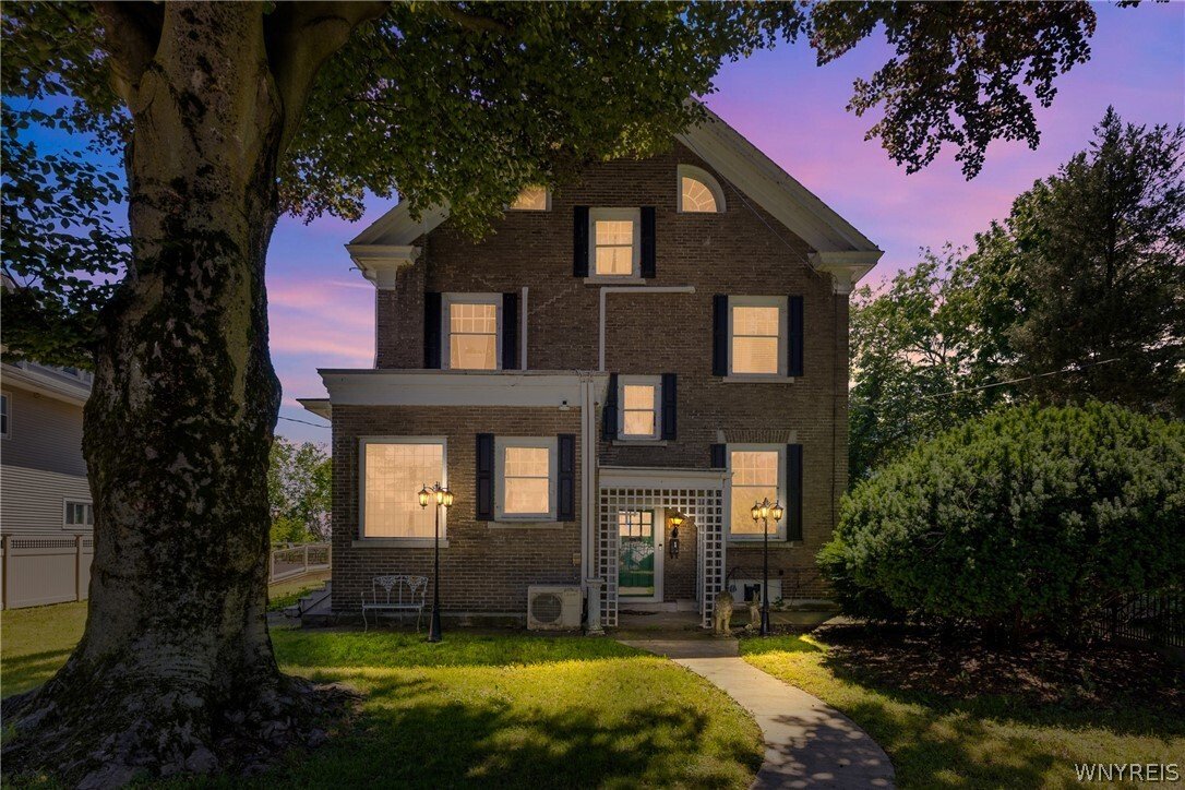 House in Niagara Falls, New York, United States 1 - 18242486