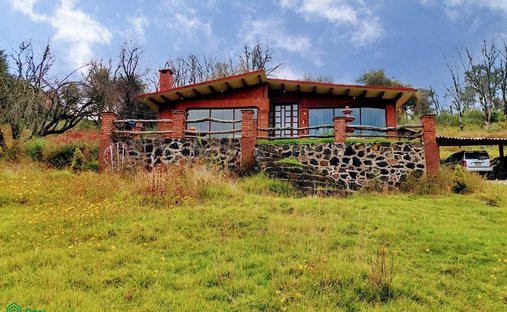 House in Colonia Aguayoto, Mexico City, Mexico 1