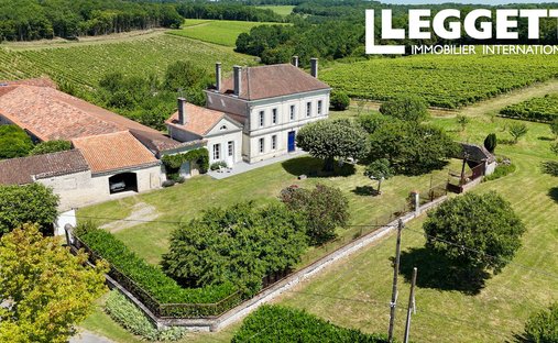House in Louzac-Saint-Andre, Nouvelle-Aquitaine, France 1