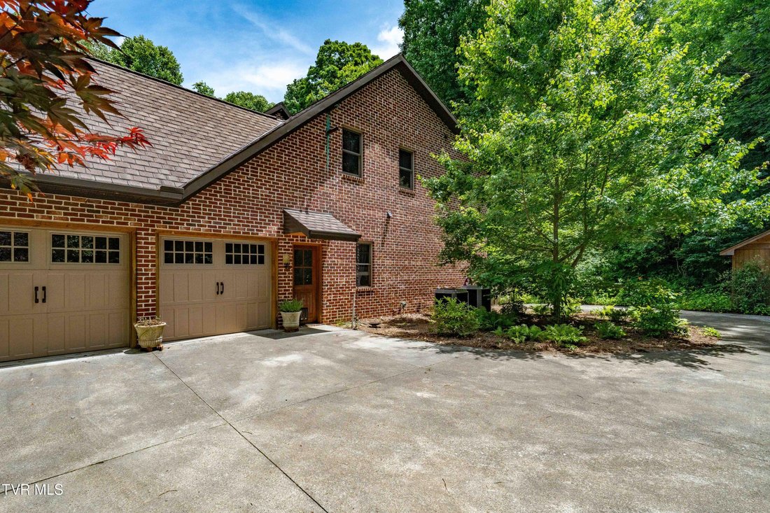 House in Roan Mountain, Tennessee, United States 5 - 18263138