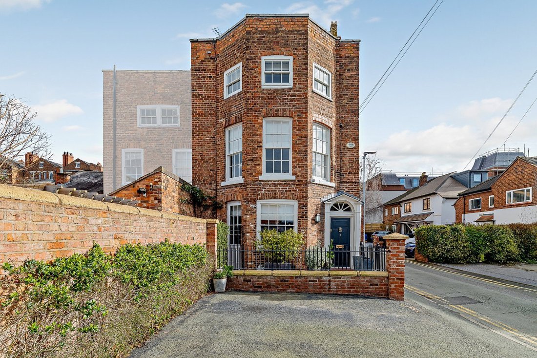 House in Chester, Cheshire, England 3 - 17423576