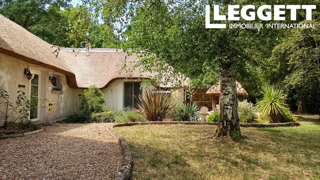 Farm Ranch in Montbazon, Centre-Val de Loire, France 2 - 18266316