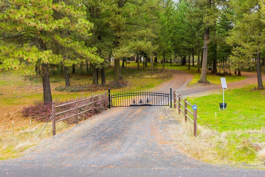 House in Chattaroy, Washington, United States 4 - 16815565