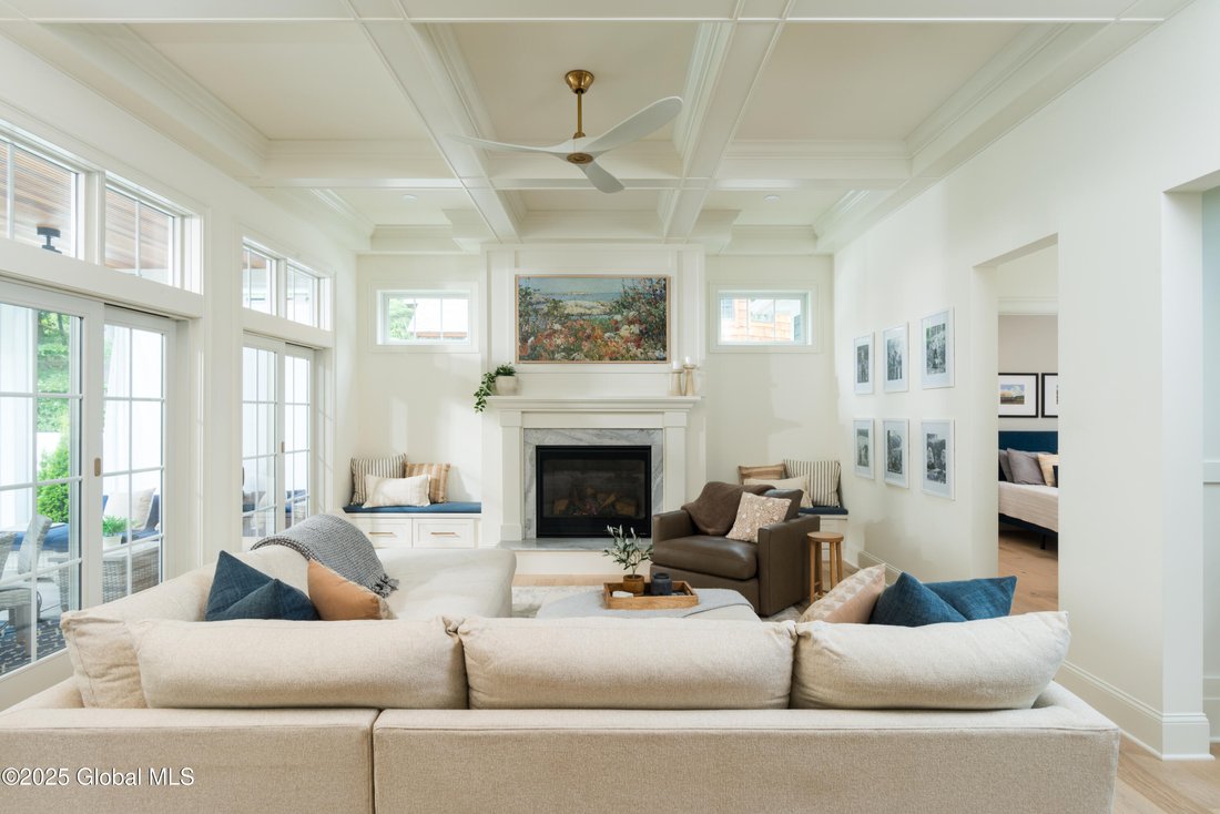 House in Milton, New York, United States 2 - 18262937