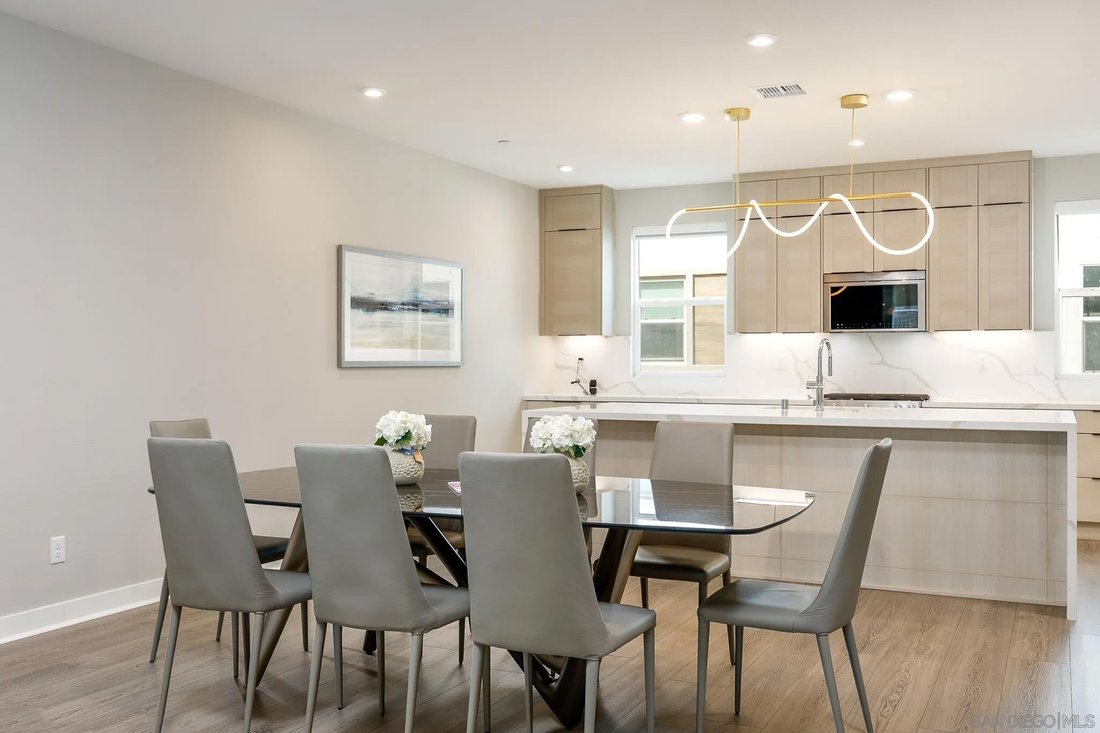 Townhouse in San Diego, California, United States 5 - 18265562