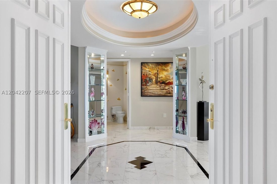 Condo in Sunny Isles Beach, Florida, United States 5 - 18261500
