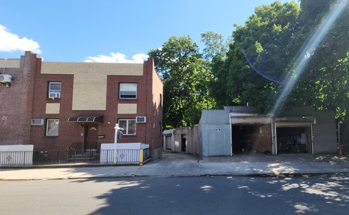 House in New York, New York, United States 1