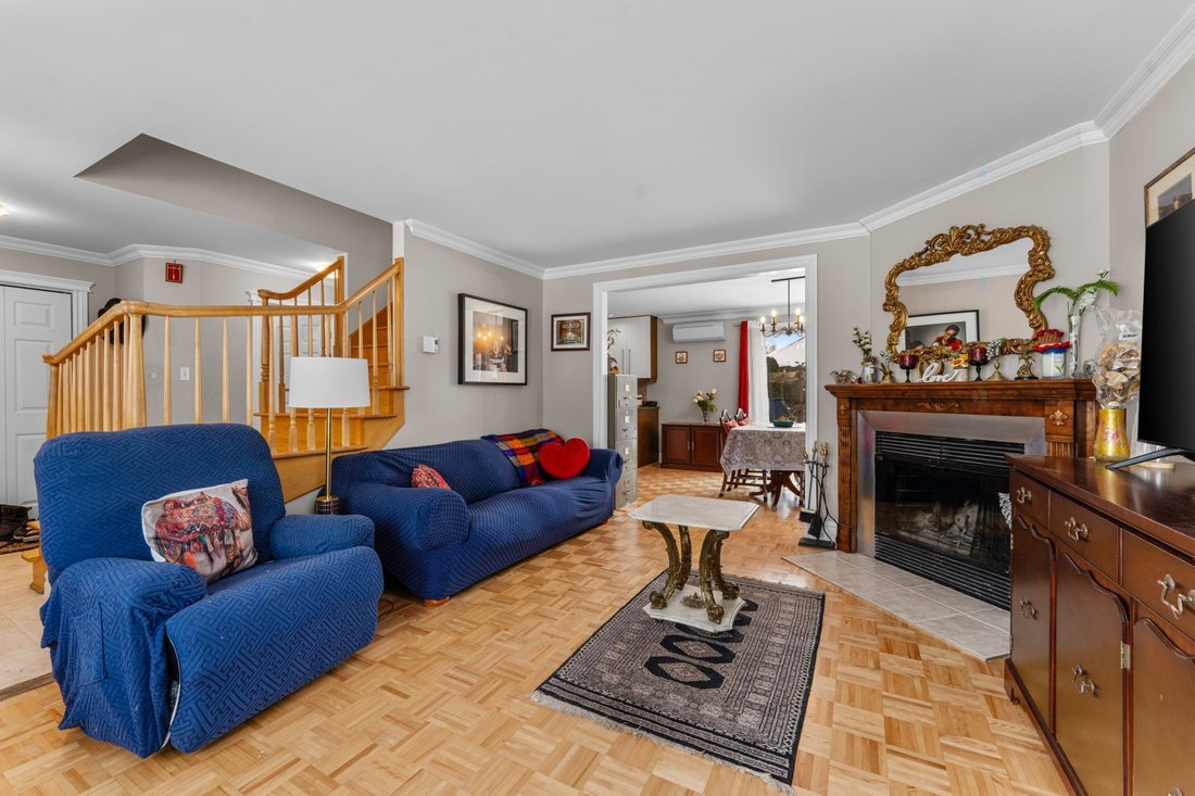 House in La Prairie, Quebec, Canada 2 - 18260939