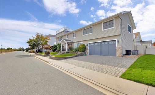 House in Long Beach, New York, United States 1