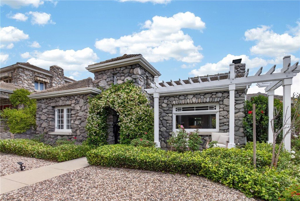 House in Burbank, California, United States 4 - 18266201