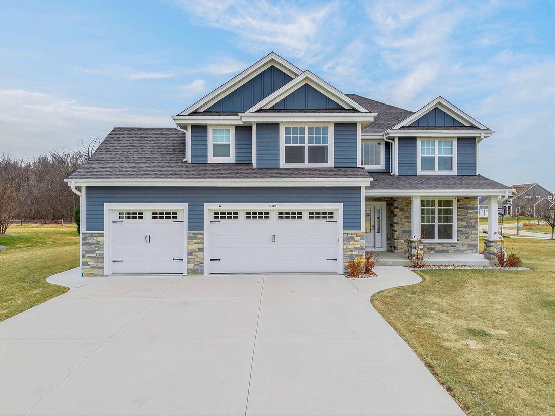 House in Franklin, Wisconsin, United States 1 - 18260361