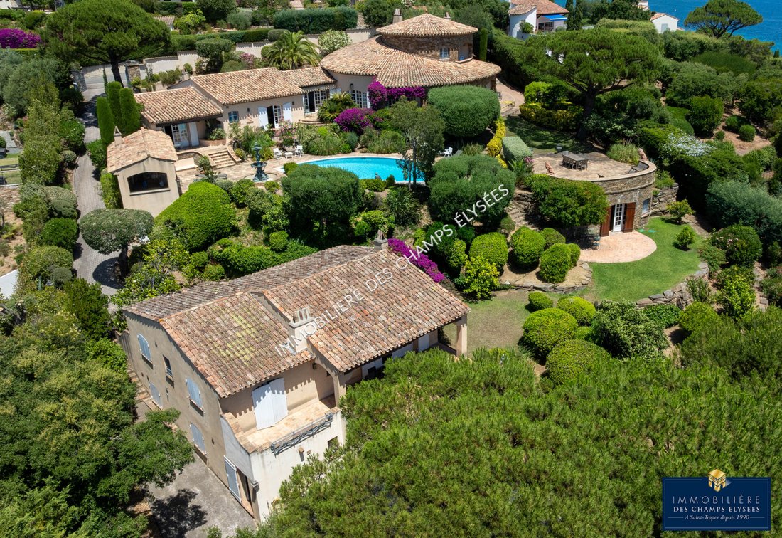 Estate in Nartelle-Noyer-Bellevue-bd des Sardinaux, Sainte-Maxime, France 3 - 18261254