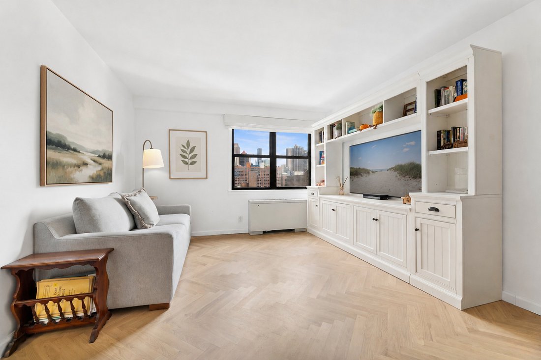 House in New York, New York, United States 1 - 18256246