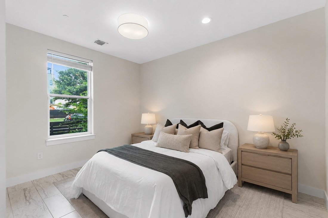 Condo in Austin, Texas, United States 5 - 18260779
