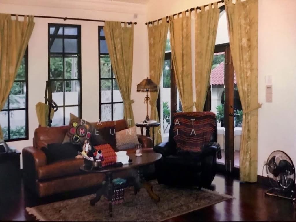 House in Bangkok, Krung Thep Maha Nakhon, Thailand 4 - 18262728