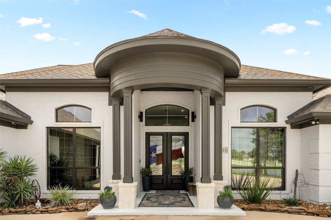 House in Friendswood, Texas, United States 3 - 18261549