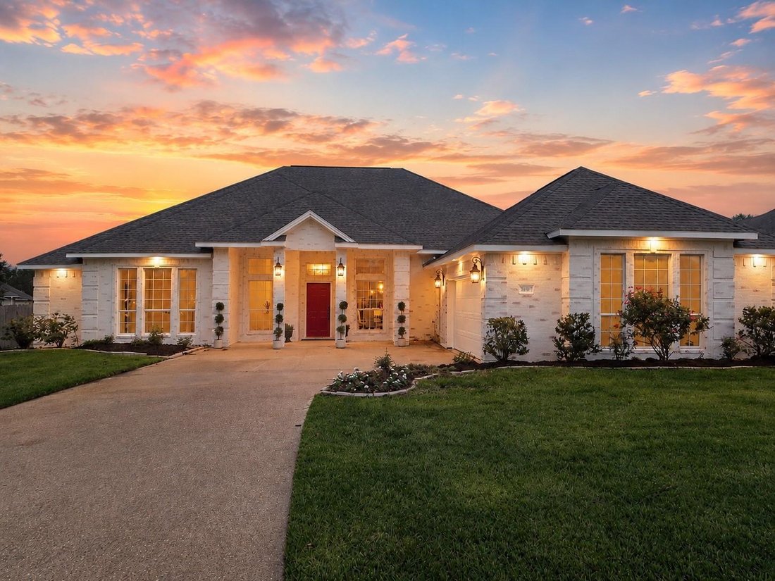 House in College Station, Texas, United States 1 - 18265959