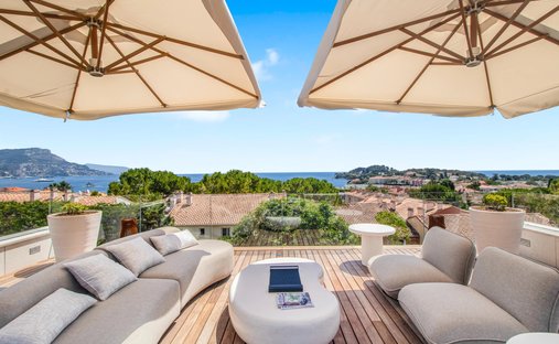 Villa in Saint-Jean-Cap-Ferrat, Provence-Alpes-Côte d'Azur, France 1