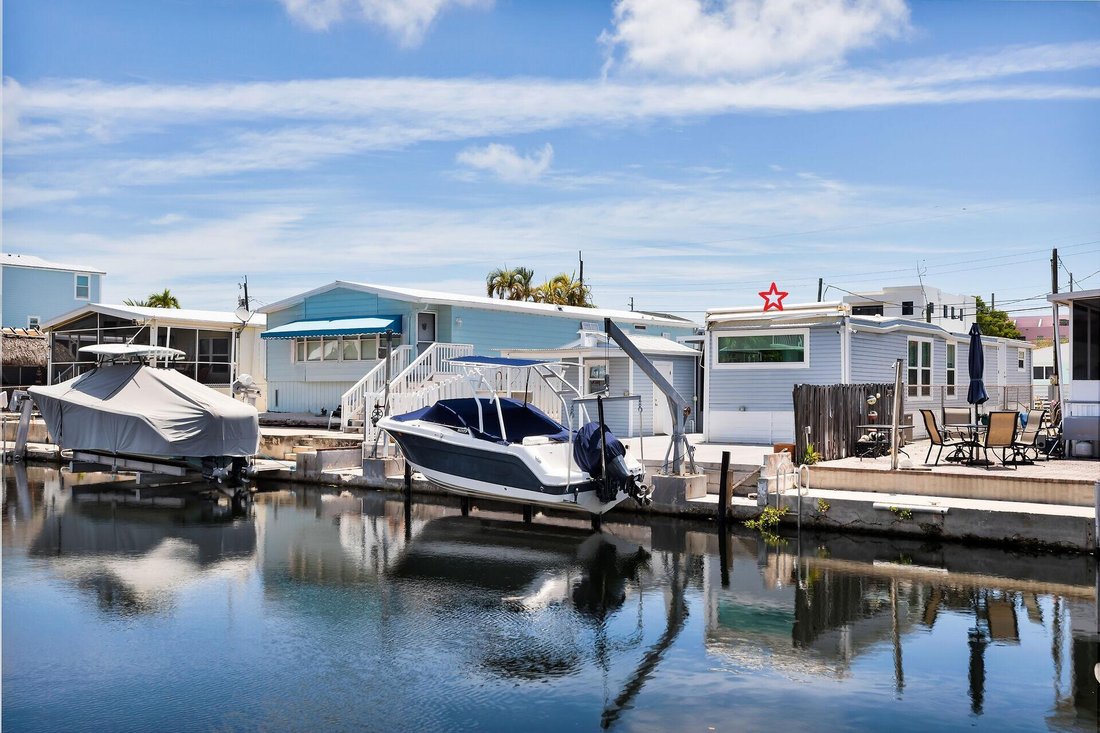 Key Largo, Florida, United States 2 - 18263225