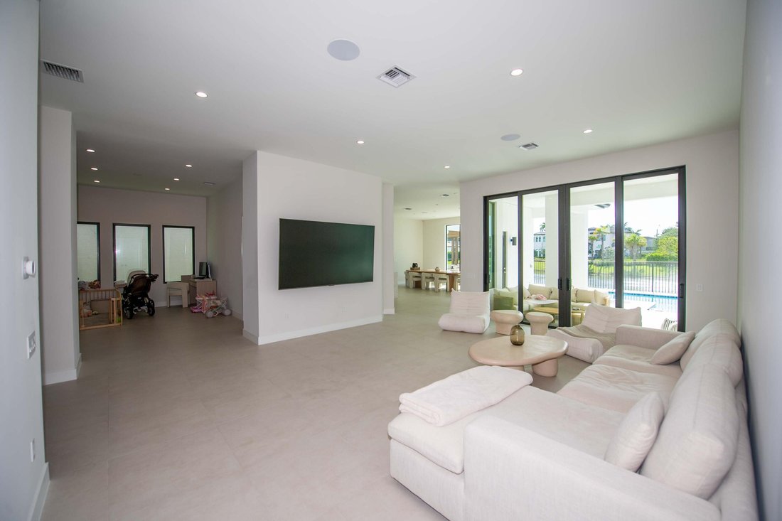 House in Hollywood, Florida, United States 2 - 18264240