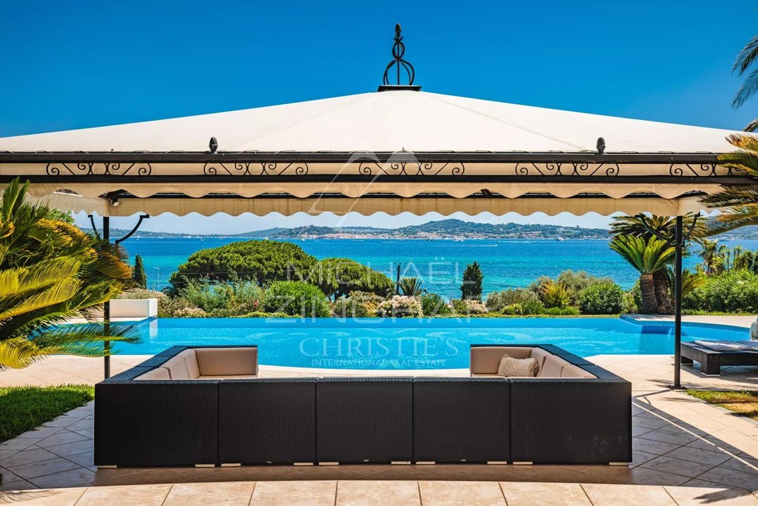 Villa in Grimaud, Provence-Alpes-Côte d'Azur, France 4 - 16485605
