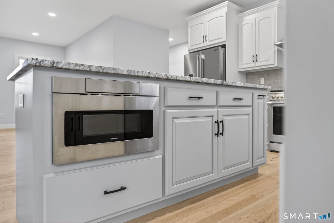 House in Manchester, Connecticut, United States 5 - 18266467