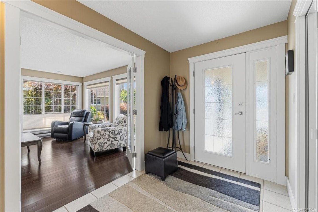 House in Qualicum Beach, British Columbia, Canada 4 - 18266193