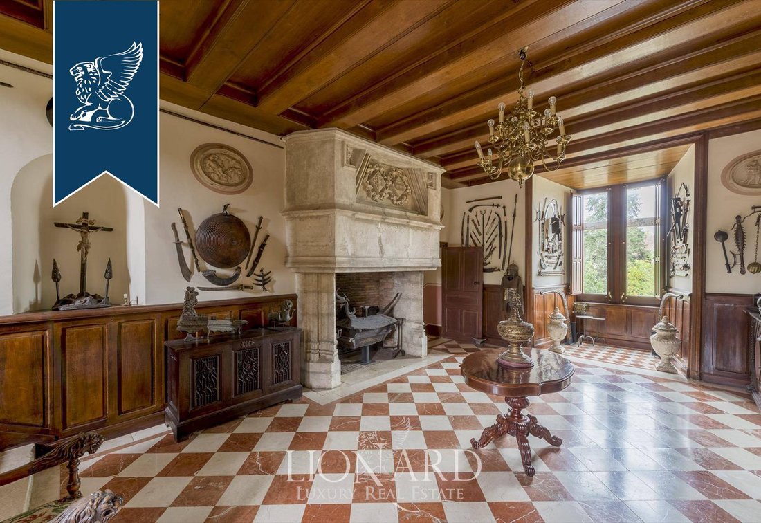 Castle in Italy 5 - 18266445