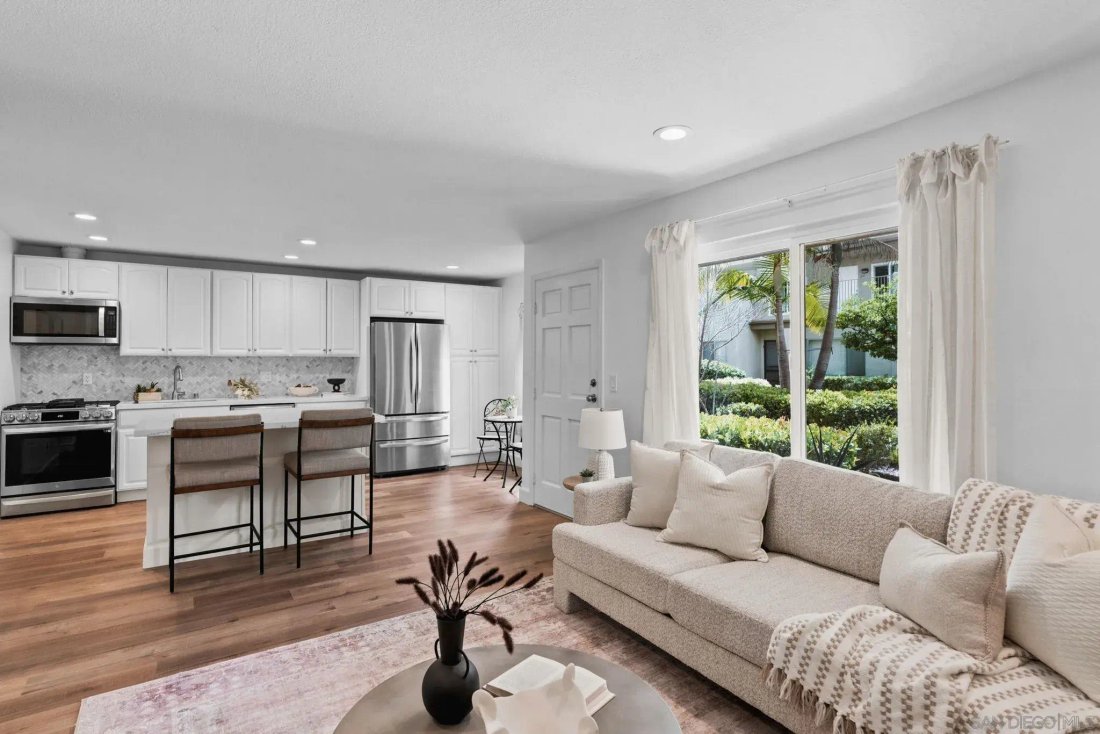 Condo in Del Mar, California, United States 1 - 18261669