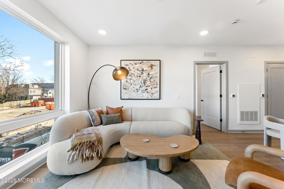 Condo in Long Branch, New Jersey, United States 5 - 18263401