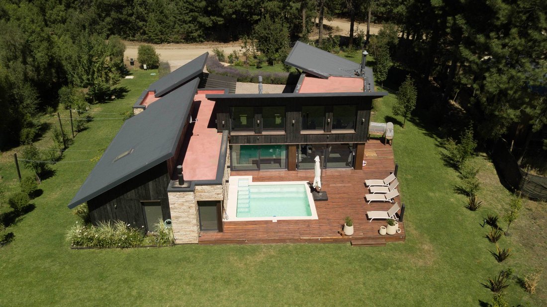 House in Cordones del Chapelco, Neuquen, Argentina 1 - 18261542