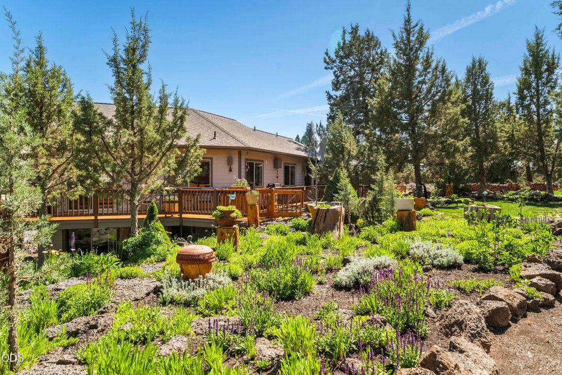 House in Bend, Oregon, United States 2 - 18260135